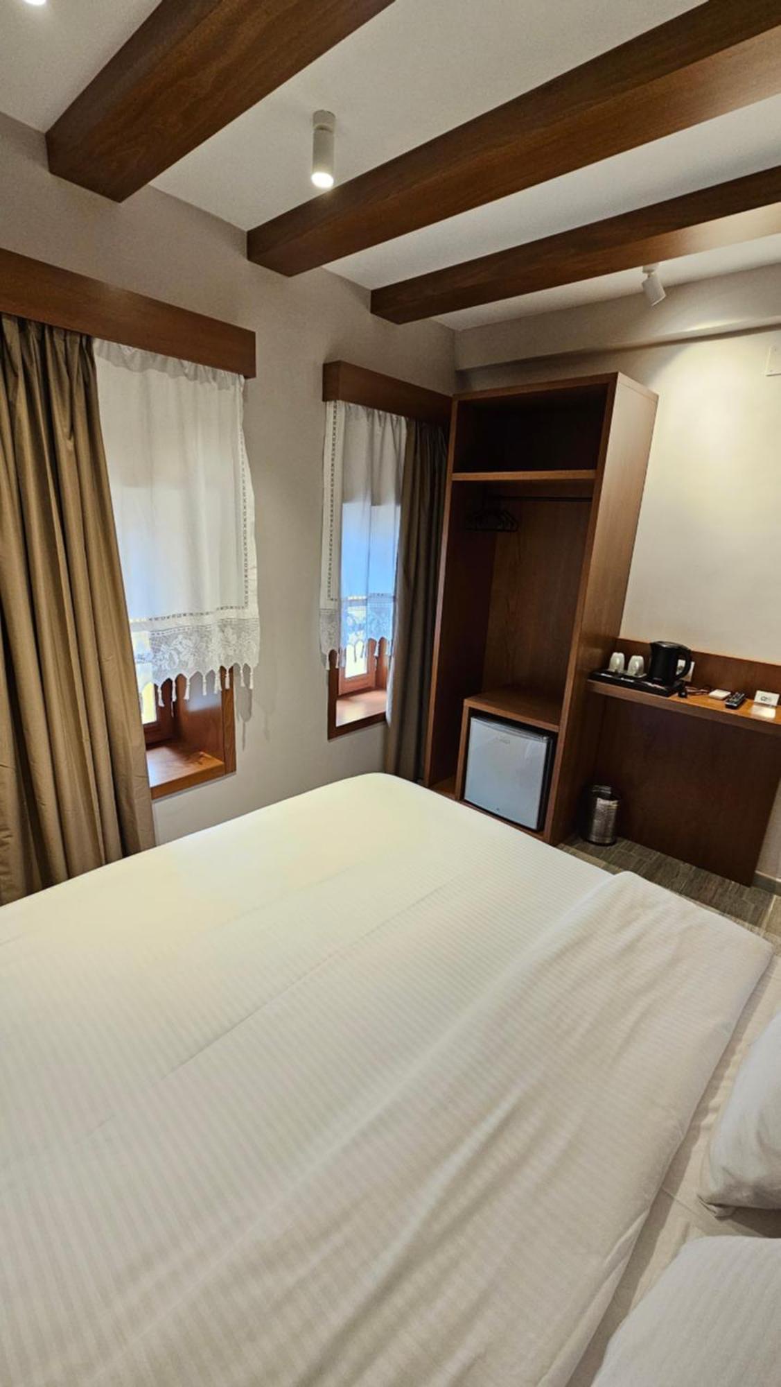 Gjirokastër Palorto Hotel מראה חיצוני תמונה