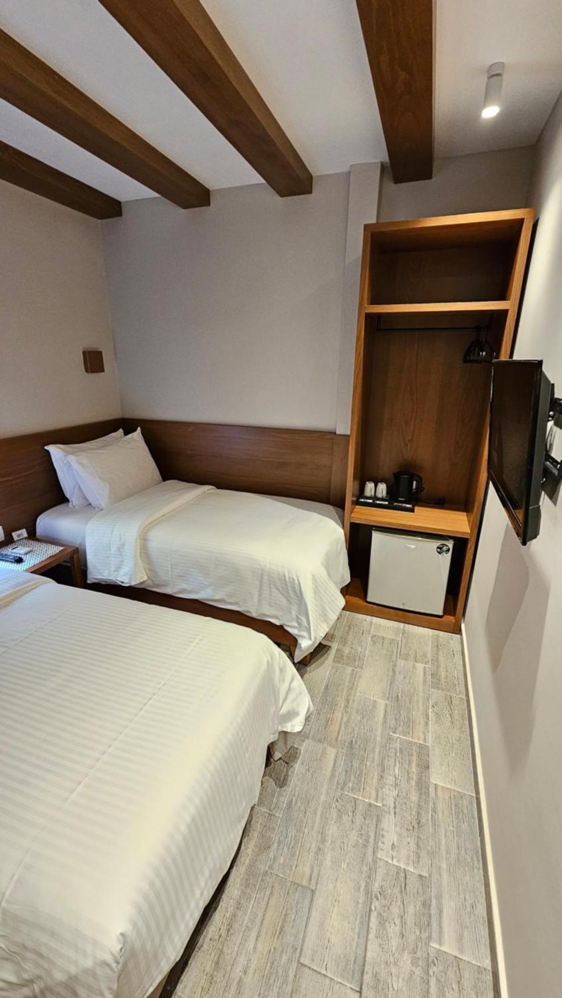 Gjirokastër Palorto Hotel מראה חיצוני תמונה